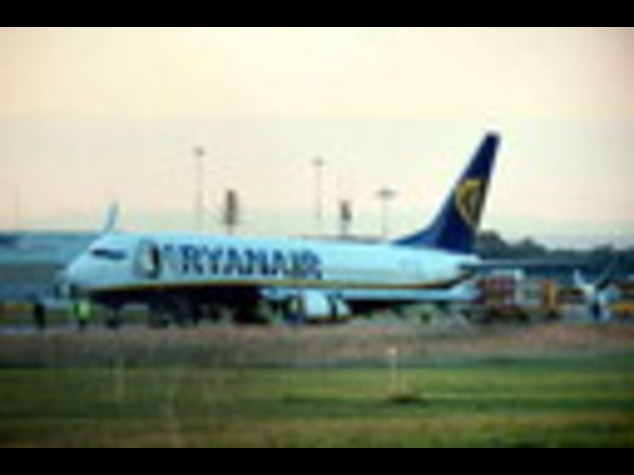 RYANAIR: VOLO LOW-COST, MA UN EURO PER LA TOILETTE