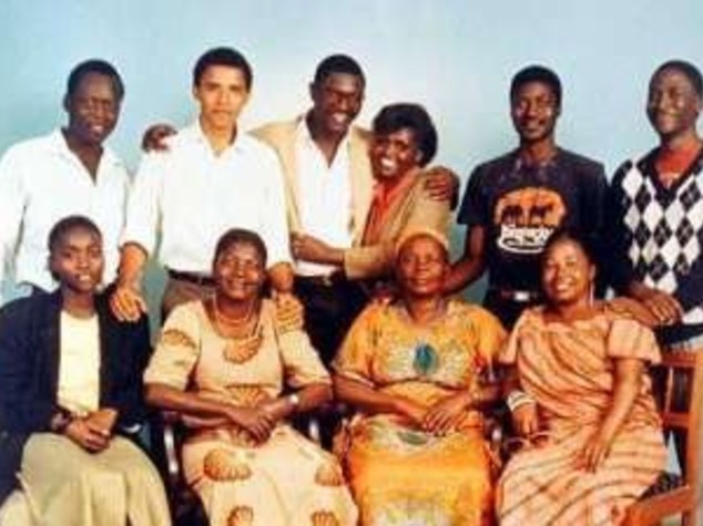 USA: FRATELLASTRO OBAMA, MIO PADRE PICCHIAVA ME E MIA MADRE