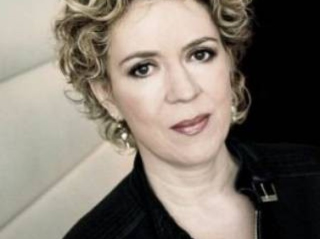"SANTA MAFIA" LA DENUNCIA DI PETRA RESKI