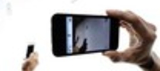 iPHONE 4 SU MISURA GRAZIE A CHINA UNICOM