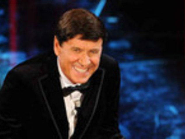 MORANDI "CEDE" E CANTA, UN PO', CON LUCA E PAOLO