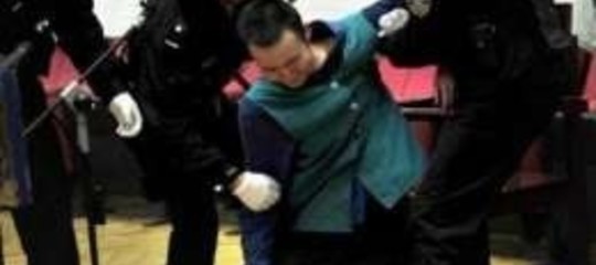 PIRATA DELLA STRADA SCUOTE LA RETE