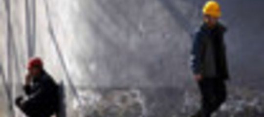 LA MANODOPERA A BASSO COSTO E' AL TRAMONTO