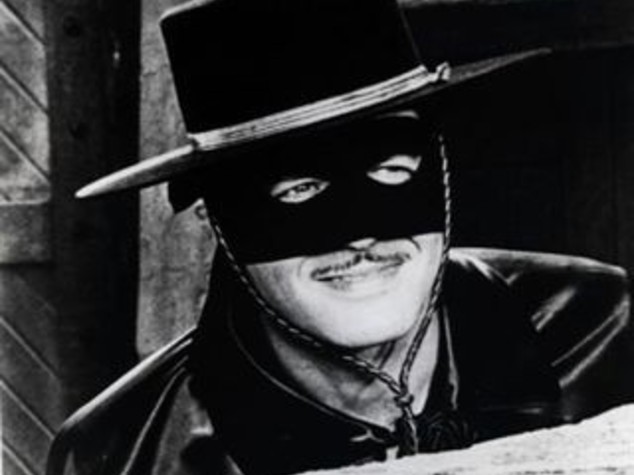 USA: ZORRO FA CAUSA ALLE M&MS, "NO MASCHERINA SULLE PASTICCHE"