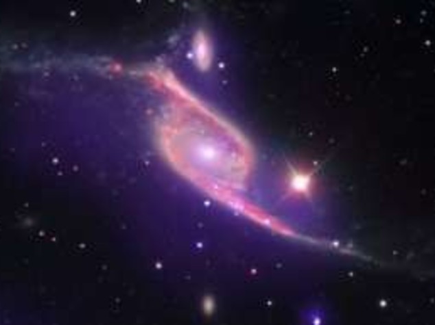 SPAZIO: SUPERCOLLISIONE TRA DUE GALASSIE A 300 MILIONI DI ANNI LUCE