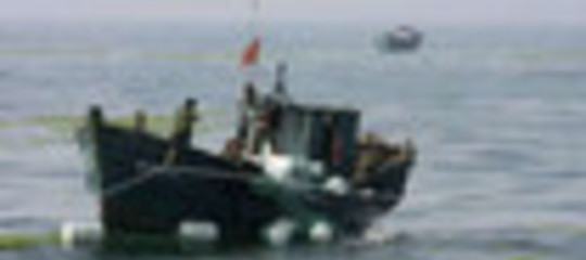 COREA, PESCATORE CINESE UCCIDE GUARDACOSTE