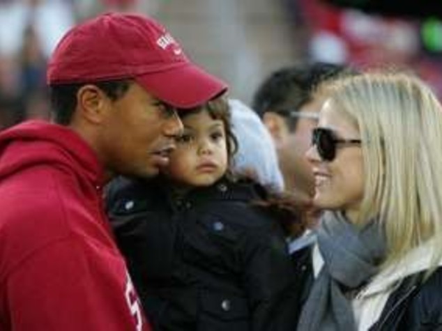 LA MOGLIE IMPEDISCE A TIGER WOODS DI VEDERE I FIGLI