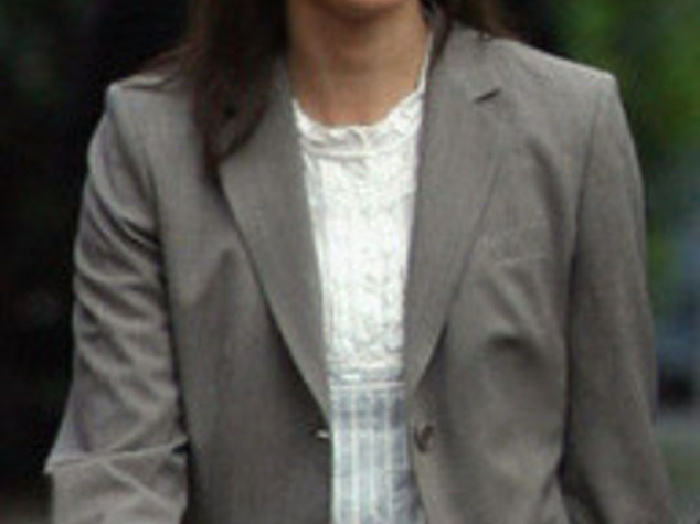 GB: SAMANTHA A DOWNING STREET, PRIMA FIRST LADY CON TATUAGGIO
