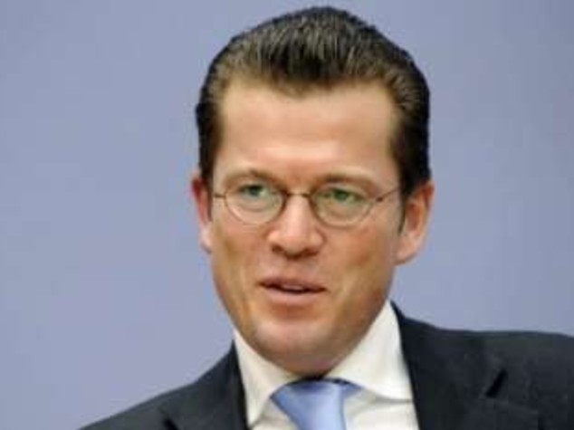 GERMANIA: MINISTRO GUTTENBERG E' IL POLITICO PIÙ SEXY