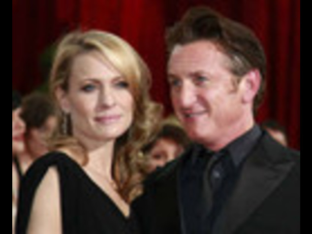 CINEMA: SEAN PENN CHIEDE LA SEPARAZIONE DA ROBIN WRIGHT