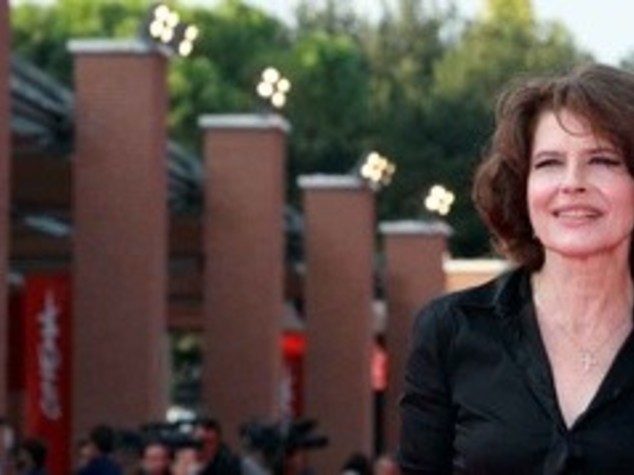 FANNY ARDANT, POLEMICHE IN SALA PER CORTO SUI ROM