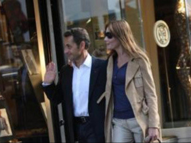 FRANCIA: SARKO' DISSE A CARLA, SAREMO MEGLIO DI MARILYN E JFK