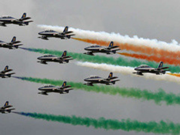 DOMANI BENIGNI, FRECCE TRICOLORI E LA RUSSA