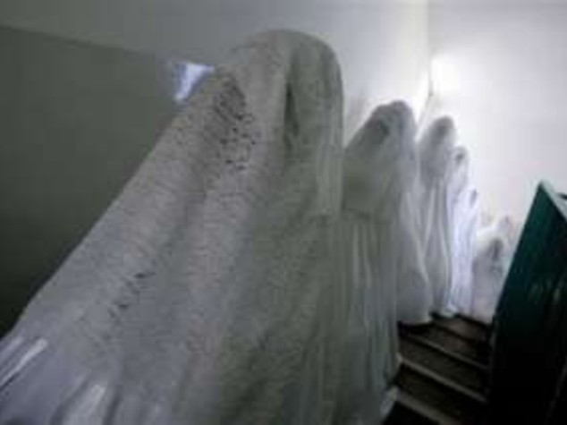 EGITTO: SPOSA SETTE UOMINI IN MENO DI DUE MESI, ARRESTATA