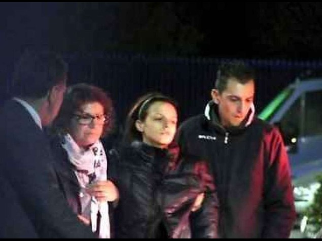 Loris: la madre di Veronica, "lei abbandonata da tutti ma io ci sono"