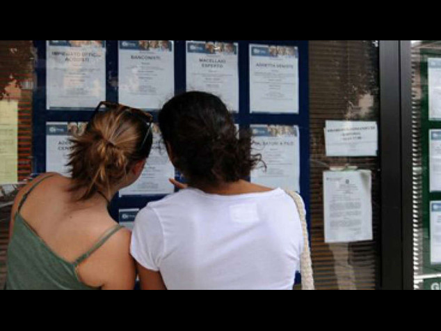 Torna a salire la disoccupazione, record tra le donne