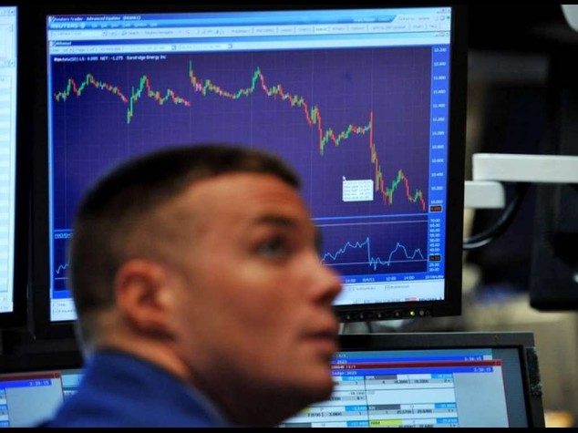Borsa, avvio debole. Occhi puntati sulla Fed