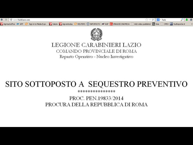 Fotografo minorenni: oscurato sito agenzie modelle con book
