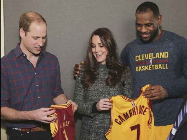 "Tutti pazzi" negli Usa per William e Kate, omaggiati dall'aristocrazia del pop e dello sport