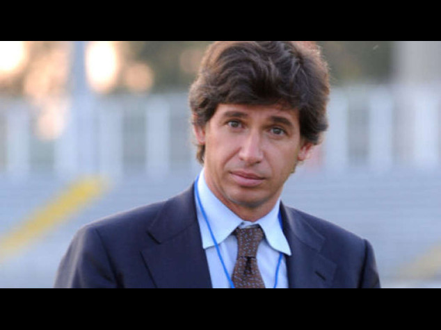 Federcalcio: Albertini sfida Tavecchio per "cambio di marcia"