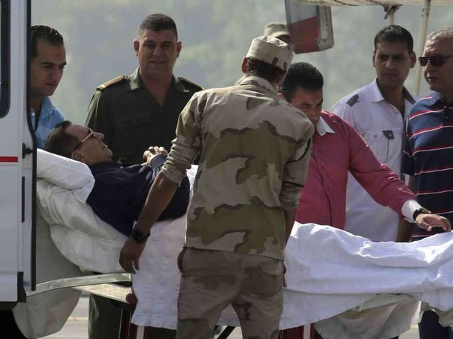 Mubarak in tribunale, oggi il verdetto sulle stragi del 2011