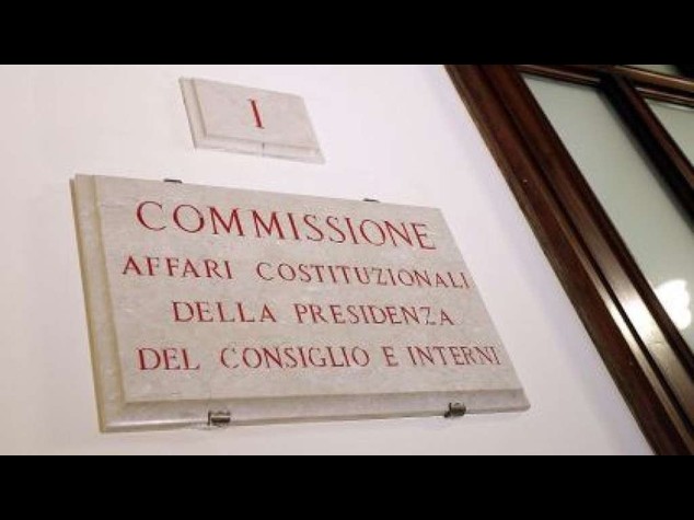 Riforme: governo battuto, ira dei renziani contro sinistra Pd