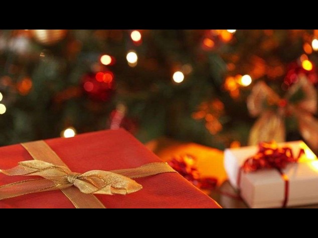 Natale: Confcommercio, spesa regali giu' a 171 euro(-40% in 5 anni)