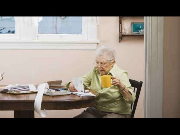 Niente bonus ai pensionati: governo, "non sfondiamo il 3% "