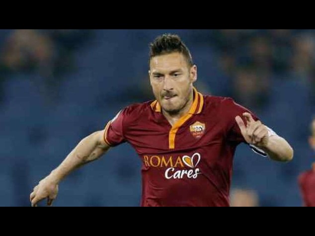 Calcio: Roma arrivata a Boston, a salutarli anche ex laziale Nesta