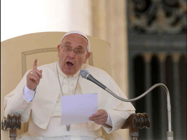 Papa: peccato insidia la Chiesa, nave Pietro ancora sballottata
