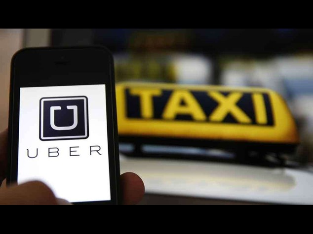 Uber vietata in Spagna, frenata la corsa dell'app anti-taxi
