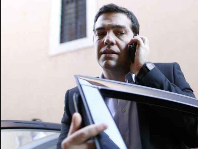 Papa: Tsipras, sorpresa che abbiamo posizioni cosi' vicine