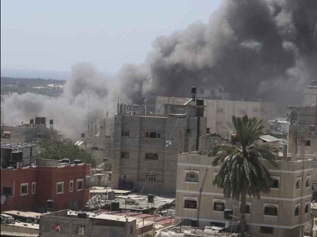 Gaza: raid di Israele a Shebaya, 60 morti. Hamas accusa,"una nuova Sabra e Shatila"