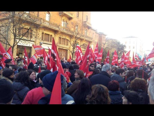 Da Torino a Napoli sindacati in piazza contro jobs act e manovra