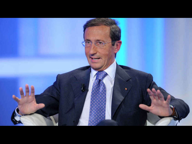 Ruby: Fini, tutti devono essere lieti per assoluzione Berlusconi