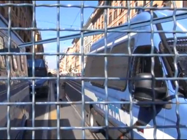 I leghisti 'invadono' Roma Salvini, "parte la sfida a Renzi"