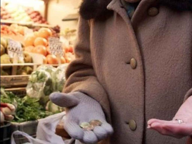 Censis: l'Italia teme la poverta' e i giovani sono umiliati
