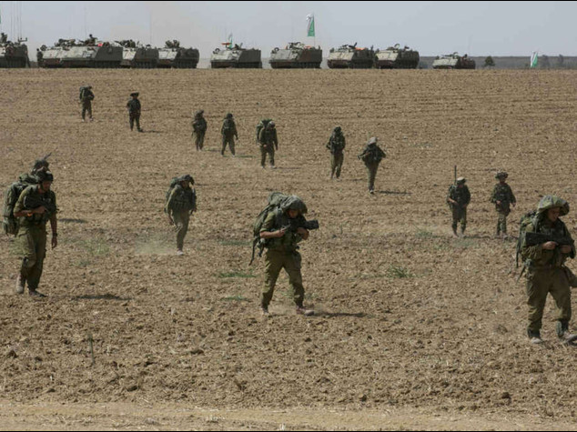 Israeli commandos make first ground incursion in Gaza