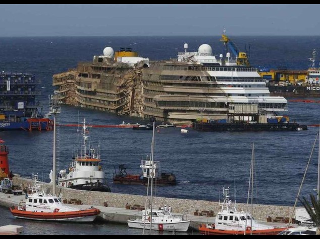 La Costa Concordia 'rigalleggia' Software controlla attivita'- diretta