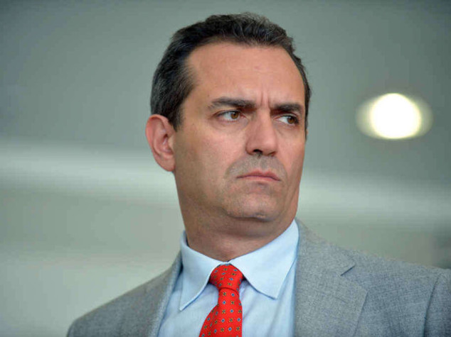 De Magistris: attesa in comune, in giornata notifica sospensione