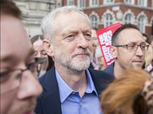 Gb: il Labour vira a sinistra Corbyn 'il rosso' nuovo leader