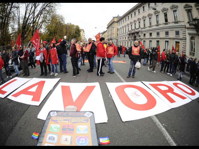 Oggi sciopero generale Cgil-Uil Trasporti fermi e manifestazioni