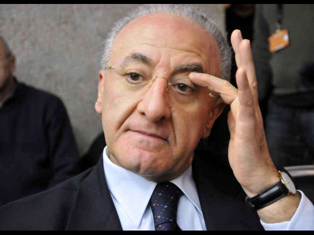 Primarie Pd in Campania Vince De Luca con 77mila voti