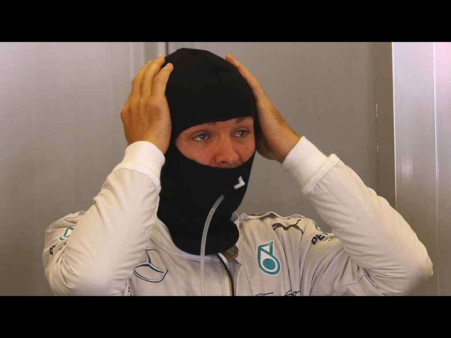 F1: Mercedes fastest in British GP practice