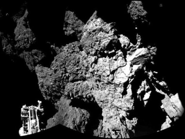 Spazio: Philae si risveglia dopo 7 mesi, potra' "trapanare" la cometa