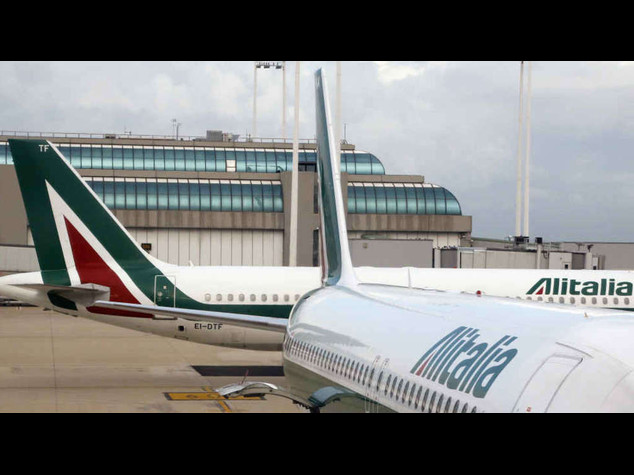 Alitalia: in serata la firma dell'accordo con i sindacati