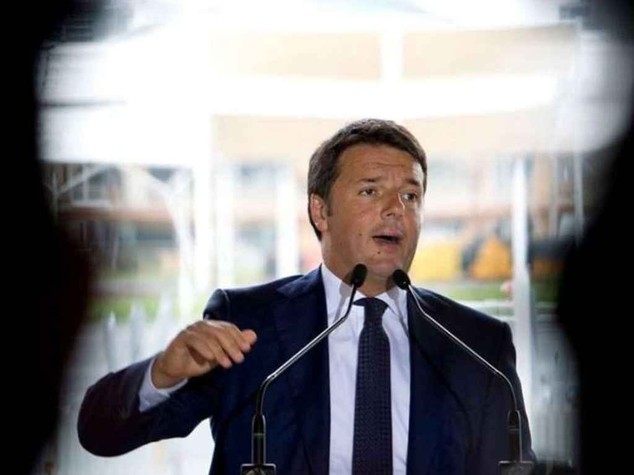 Renzi: riforma del lavoro a giorni Tfr in busta paga, aiuti a imprese