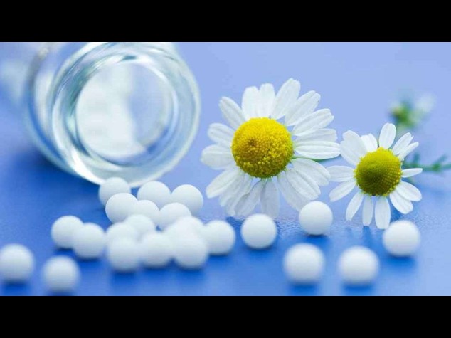 Farmaci: medicine complementari bocciate, non funzionano