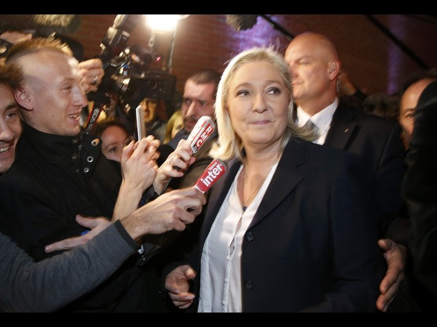 Francia: ciclone Le Pen, Fn al 30% e vince 6 regioni