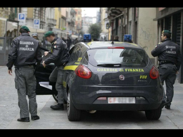 Giubileo: false "benedizioni papali", maxi-sequestro a Roma